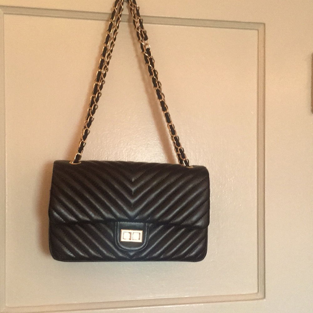 Beautiful quilted handbag brand new